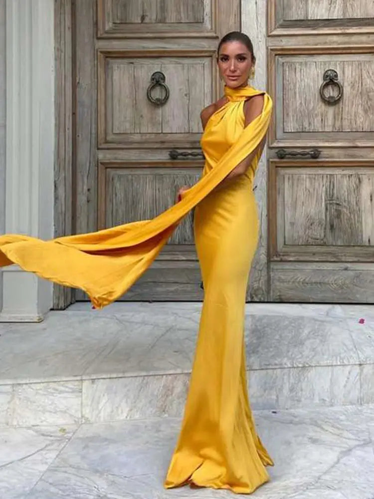 Robe Longue Élégante Femme – Unie avec Nœud, Dos Nu, Sans Manches, Épaules Dénudées – Style Halter, Coupe Cintrée – Nouvelle Collection Été 2025